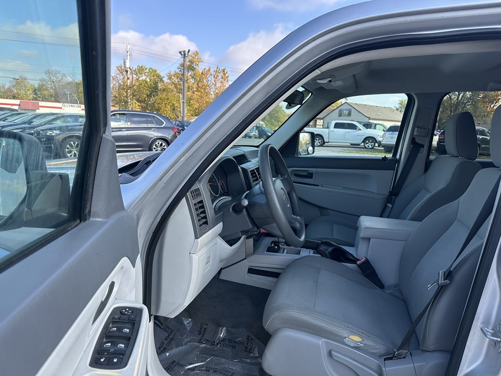 2008 Jeep Liberty Image 14