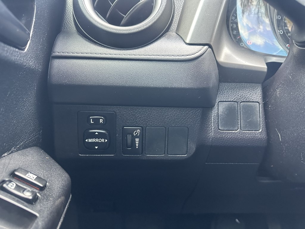 2016 Toyota Rav4 Image 15