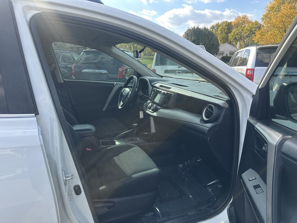 2016 Toyota Rav4 Image 20