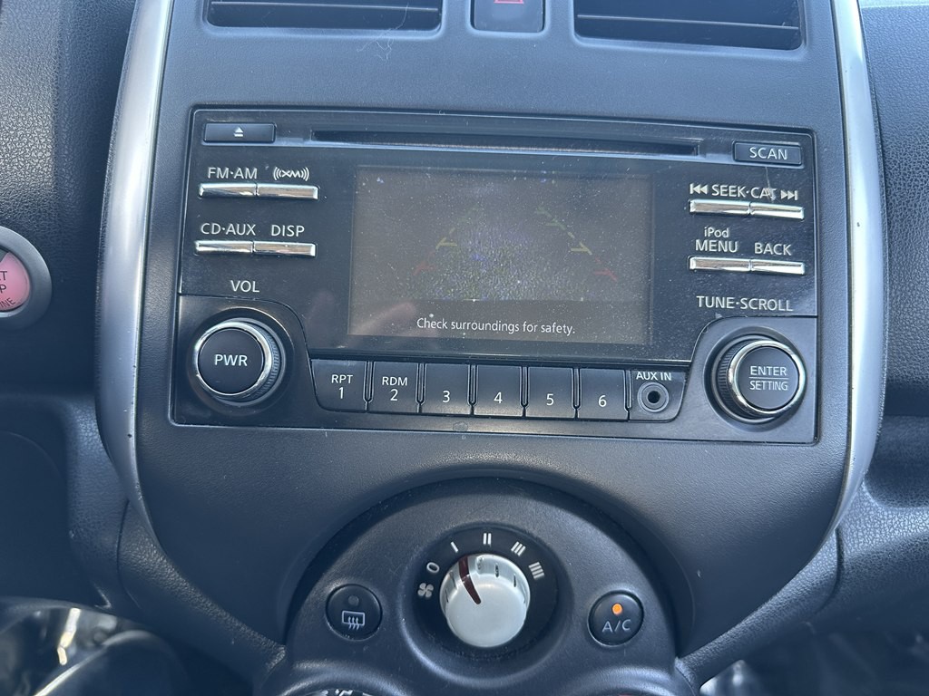 2014 Nissan Versa Image 16