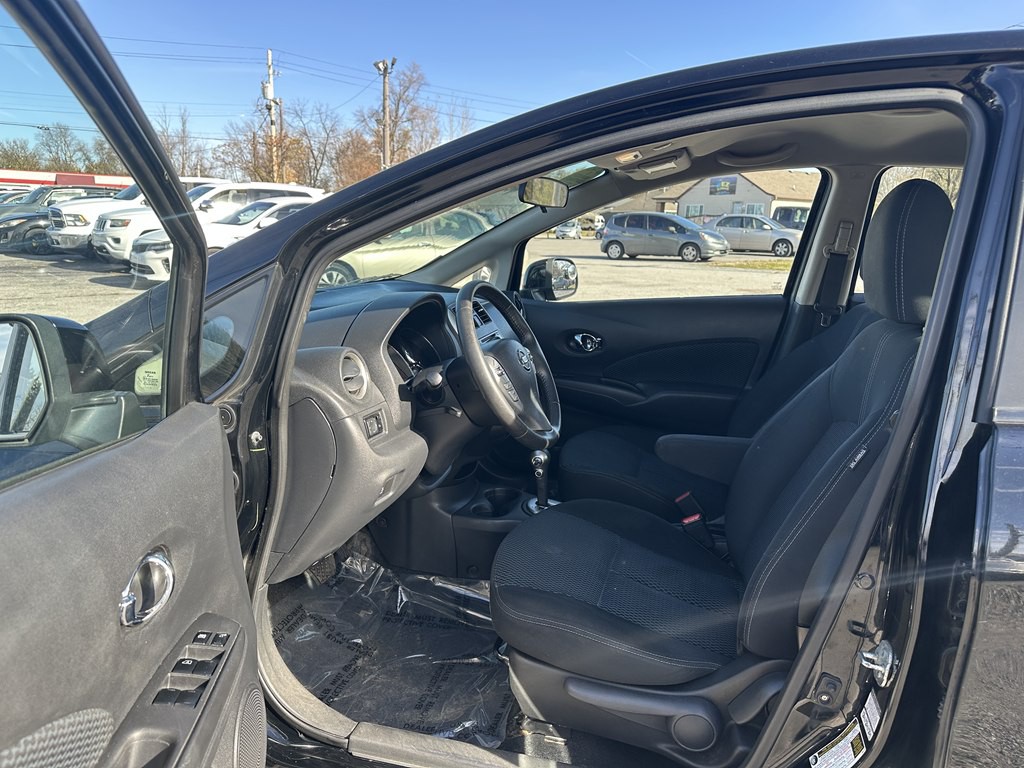 2014 Nissan Versa Image 17