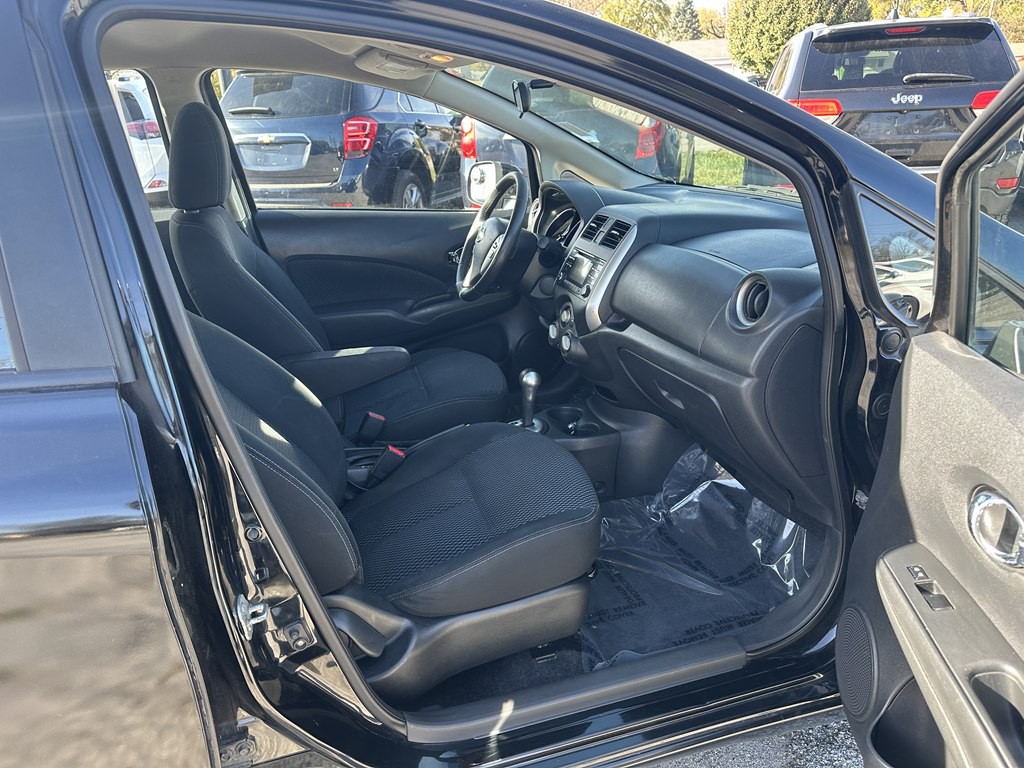 2014 Nissan Versa Image 21