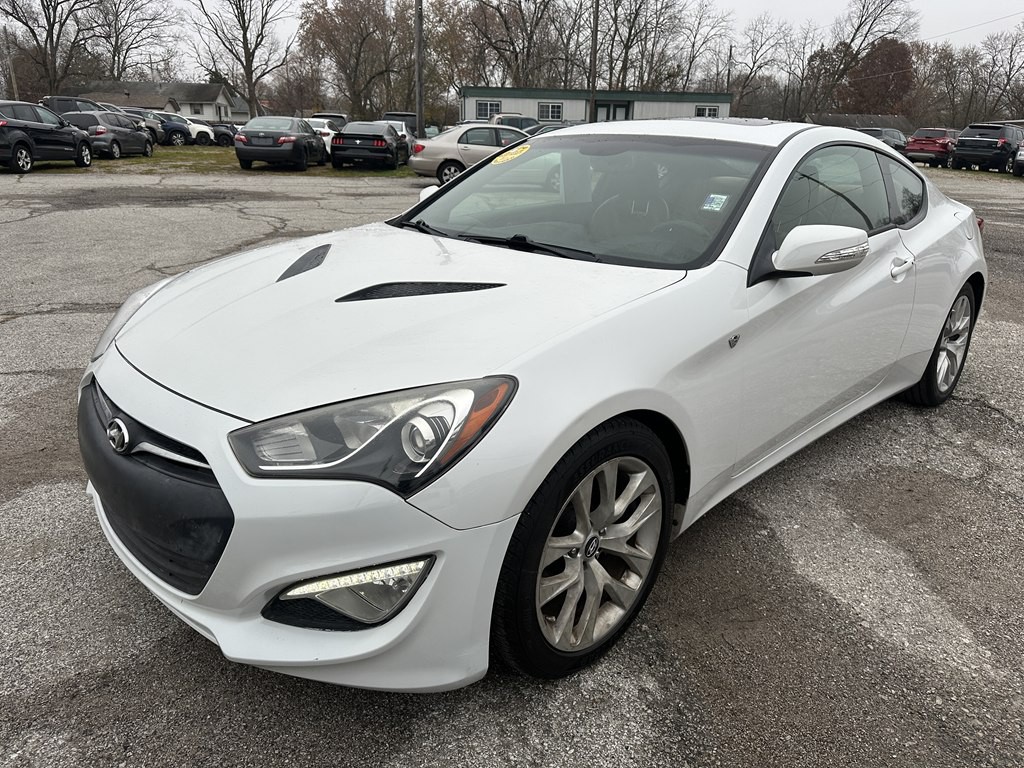 2013 Hyundai Genesis Image 7