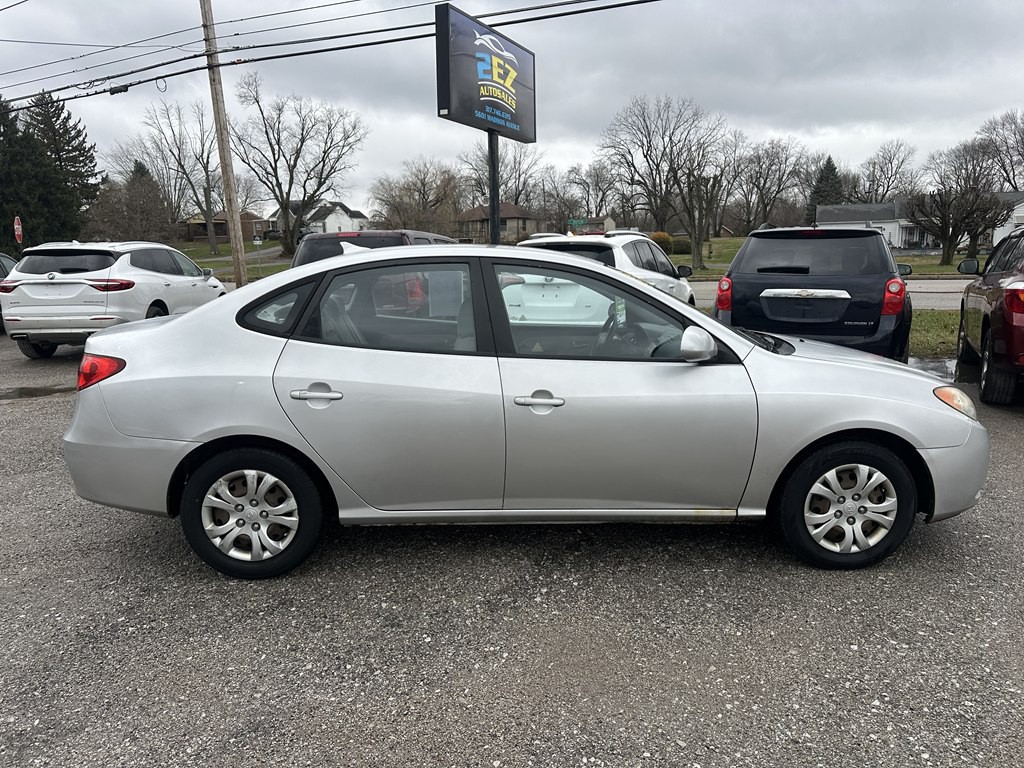 2010 Hyundai Elantra Image 2