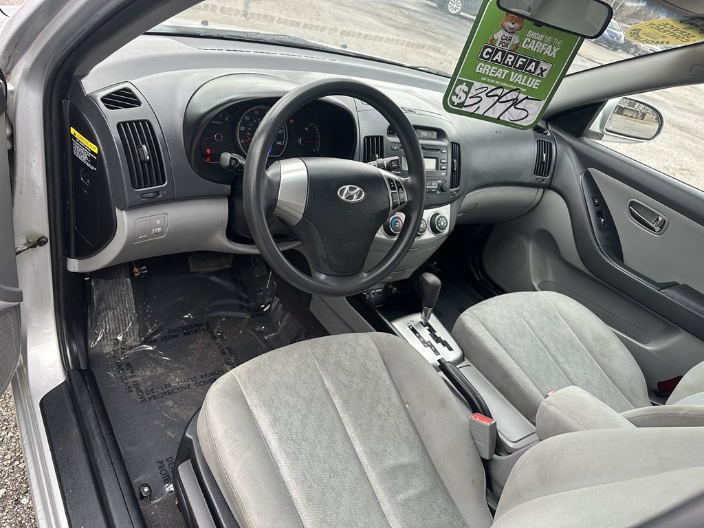 2010 Hyundai Elantra Image 9