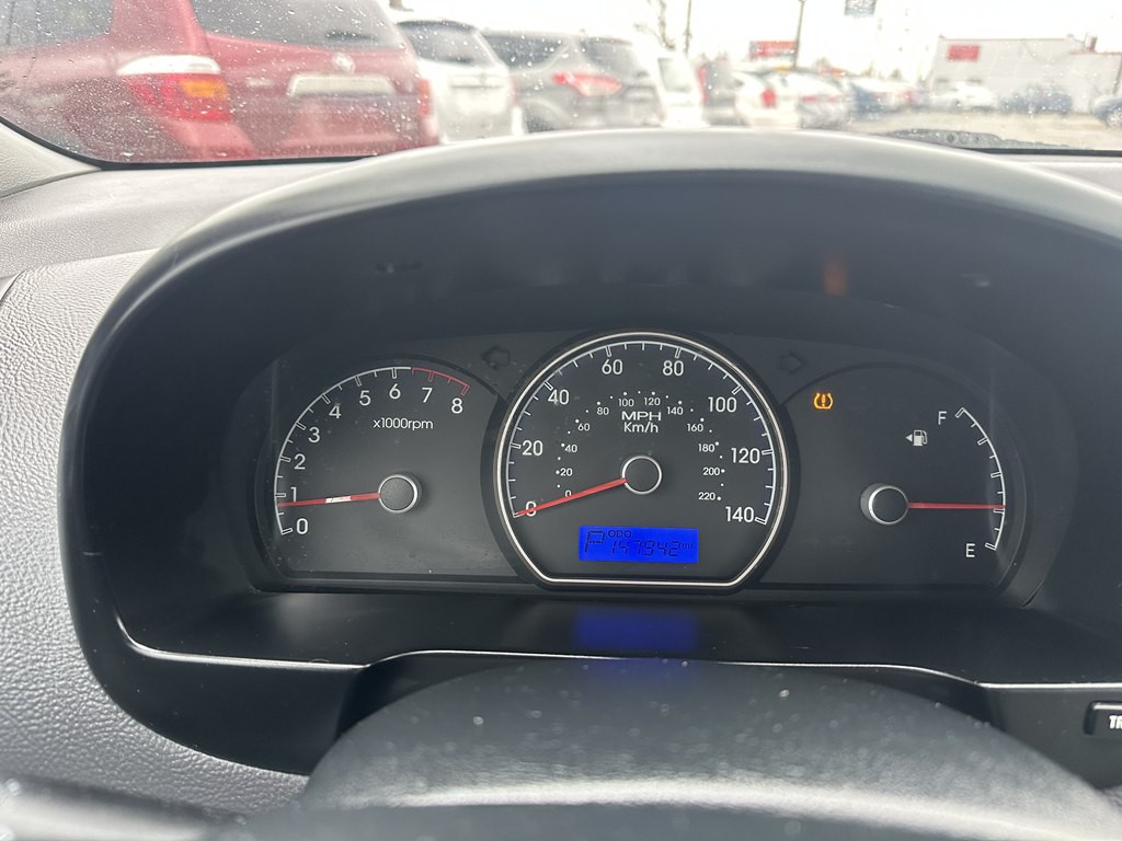 2010 Hyundai Elantra Image 10