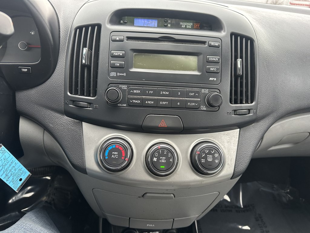 2010 Hyundai Elantra Image 12