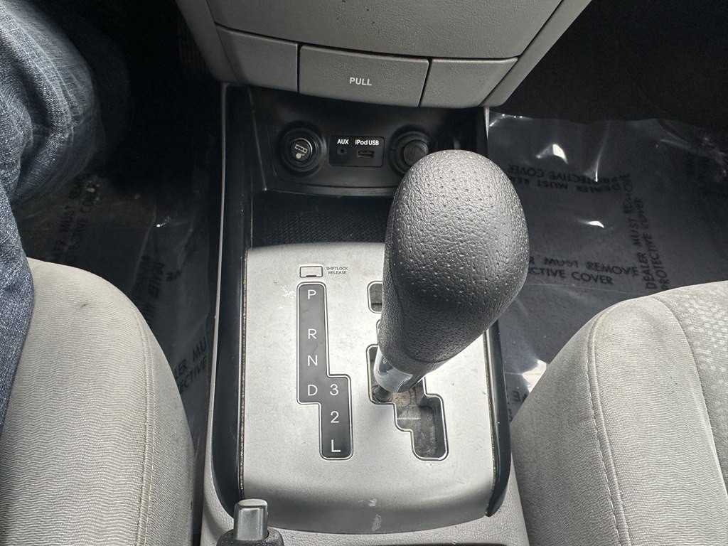 2010 Hyundai Elantra Image 13