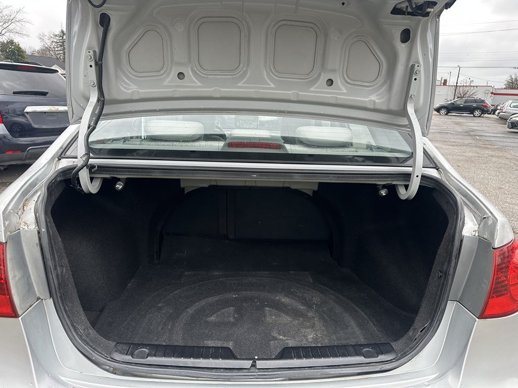 2010 Hyundai Elantra Image 16