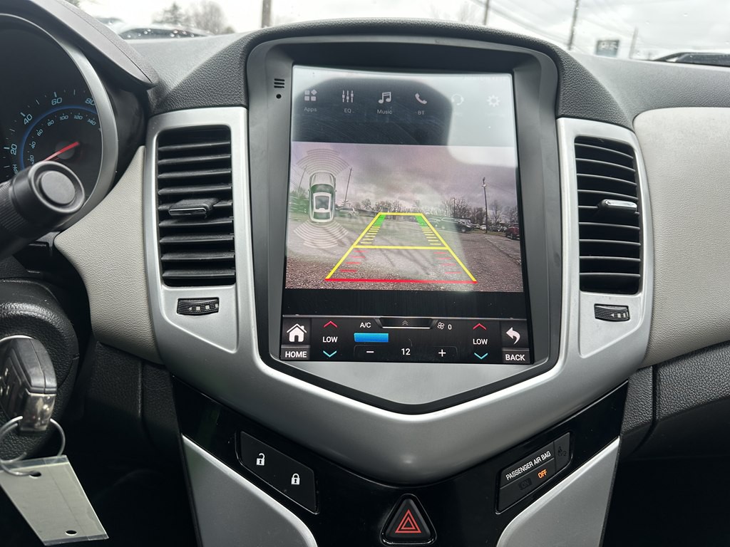 2013 Chevrolet Cruze Image 14