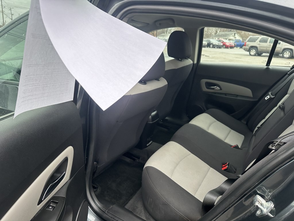 2013 Chevrolet Cruze Image 16