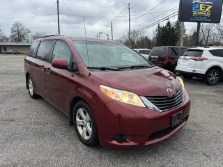 Image for 2012 Toyota Sienna LE ID: 7058998