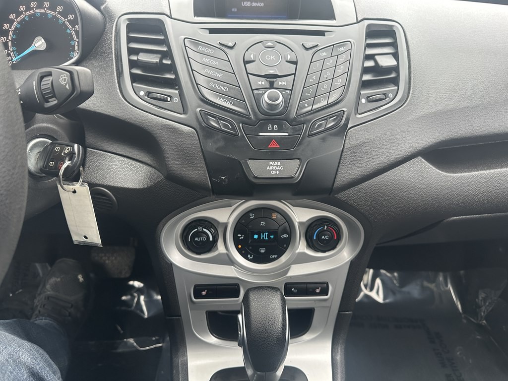 2018 Ford Fiesta Image 13