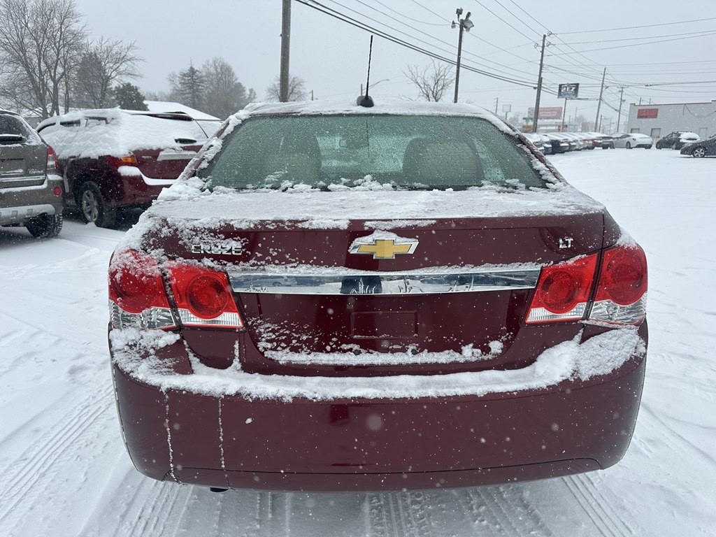 2015 Chevrolet Cruze Image 4