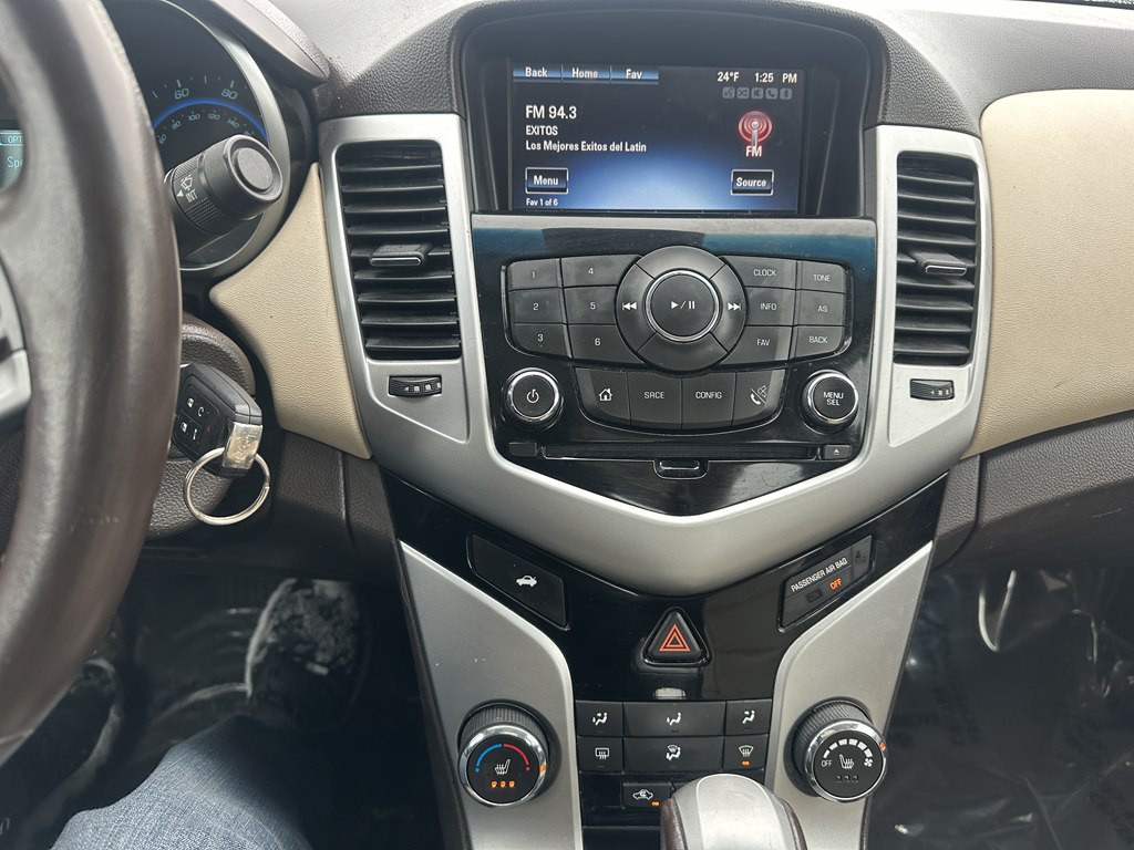 2015 Chevrolet Cruze Image 12