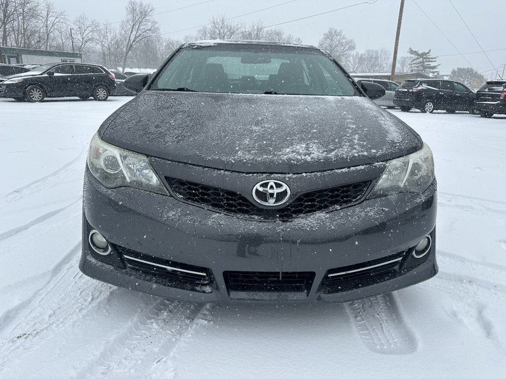 2012 Toyota Camry Image 8
