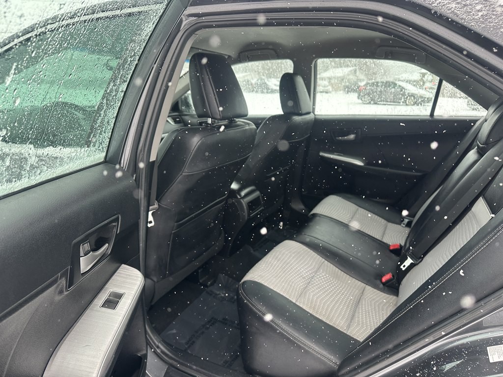 2012 Toyota Camry Image 15