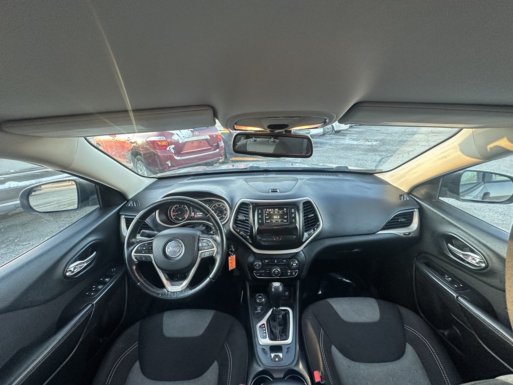 2015 Jeep Cherokee Image 20