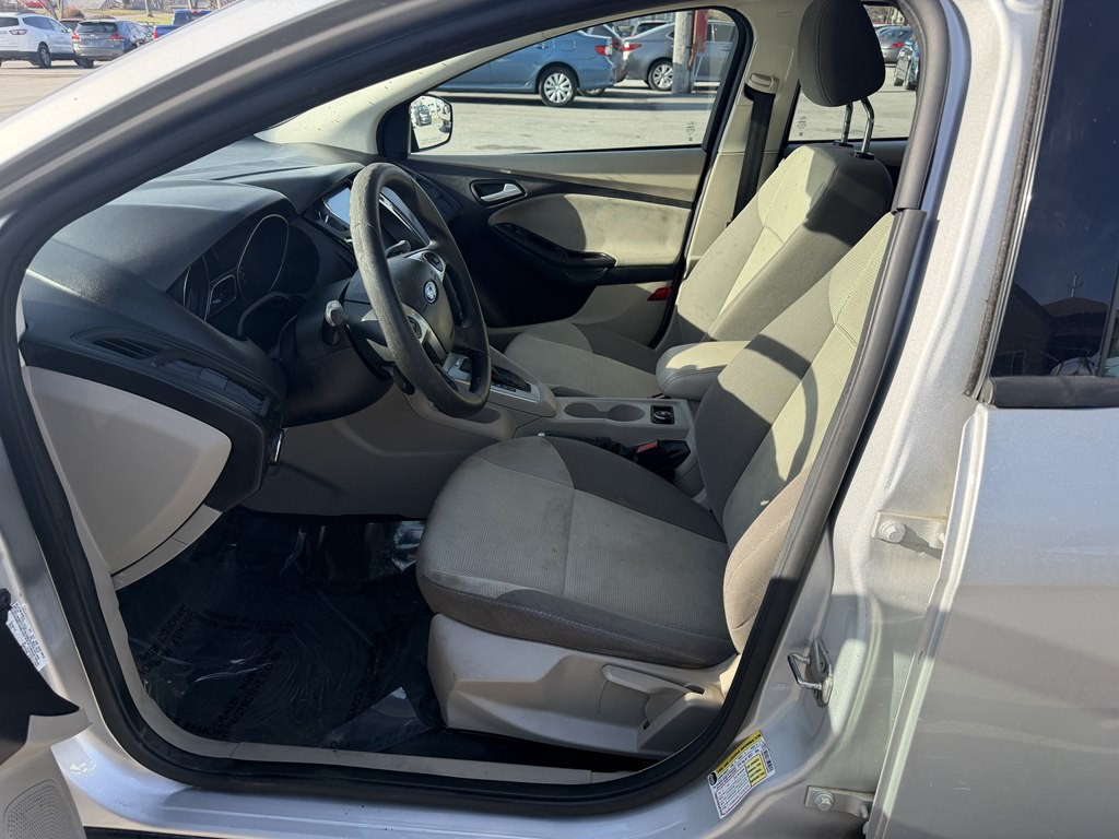 2012 Ford Focus Image 9