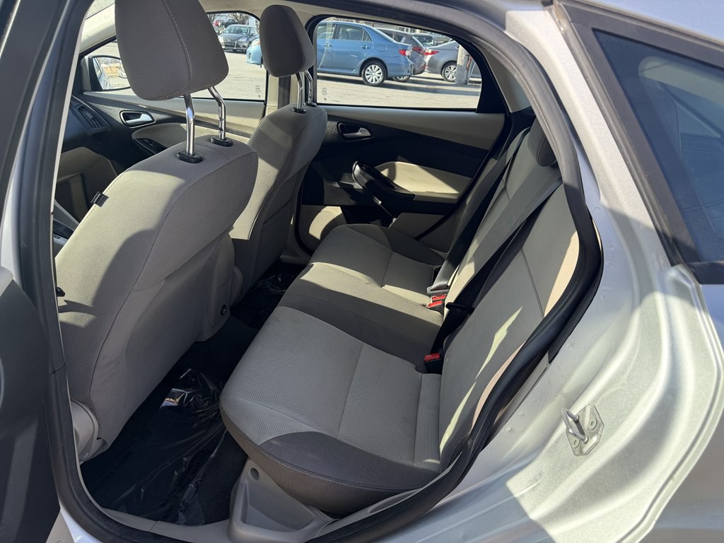 2012 Ford Focus Image 11