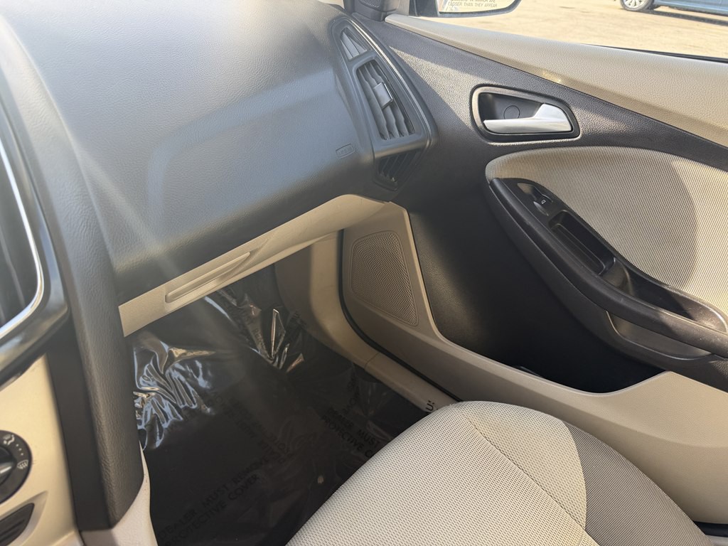 2012 Ford Focus Image 20