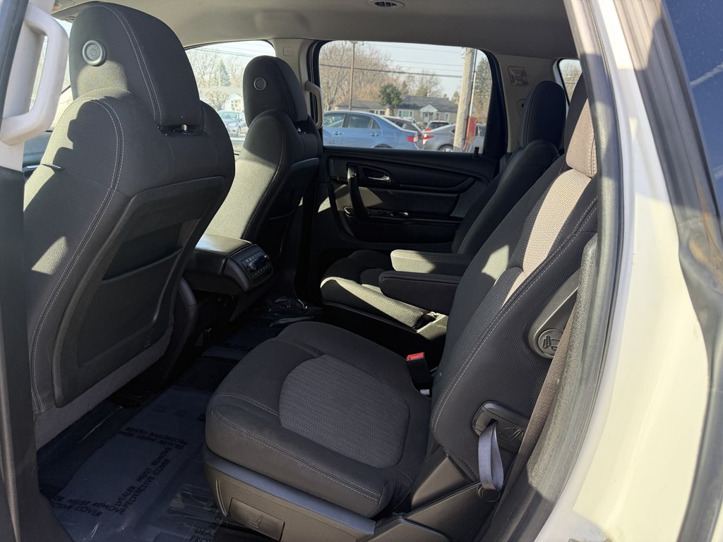 2015 Chevrolet Traverse Image 11
