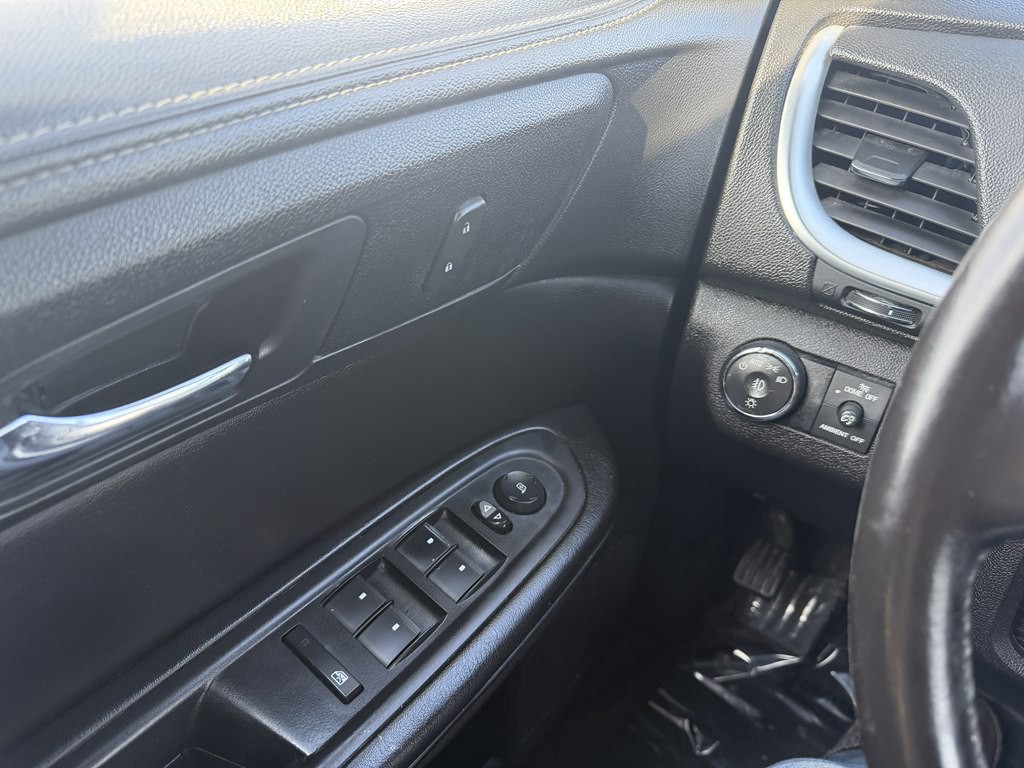 2015 Chevrolet Traverse Image 22