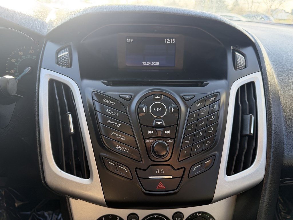 2014 Ford Focus Image 17