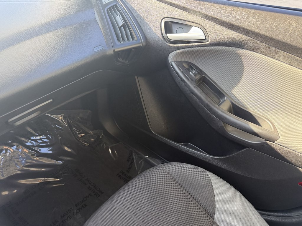 2014 Ford Focus Image 21