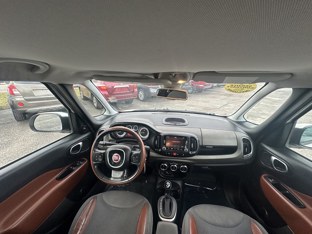 2014 FIAT 500L Image 20