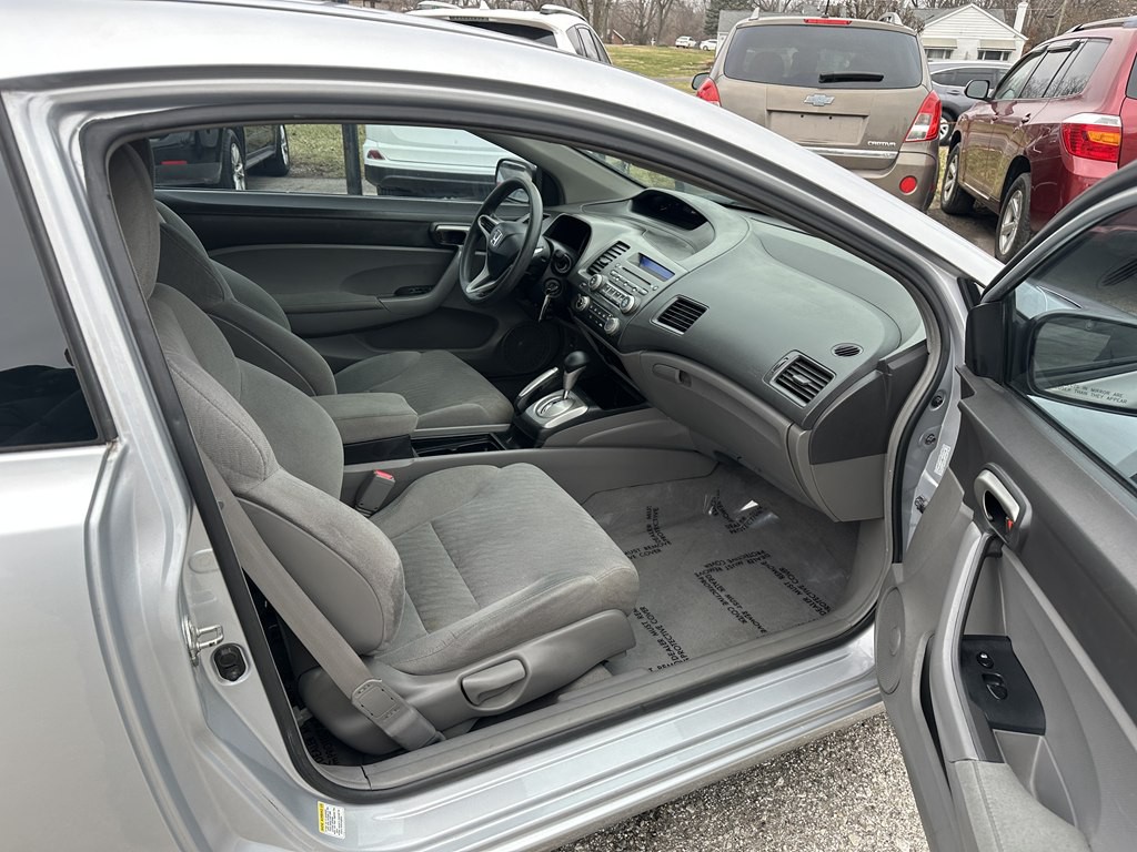 2011 Honda Civic Image 17