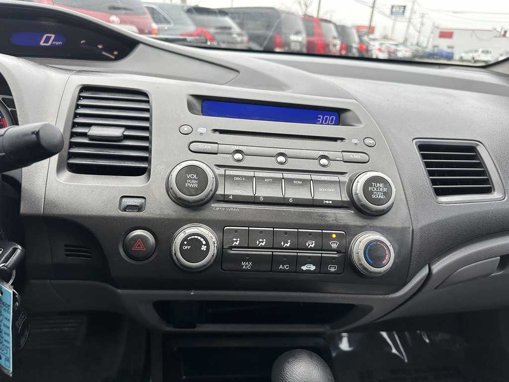 2011 Honda Civic Image 30