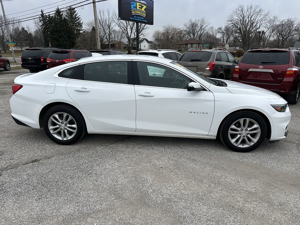 2018 Chevrolet Malibu Image 2