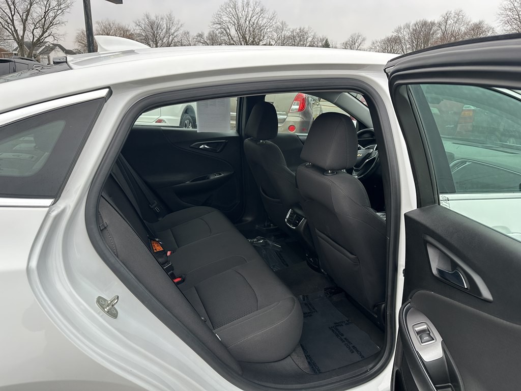2018 Chevrolet Malibu Image 18