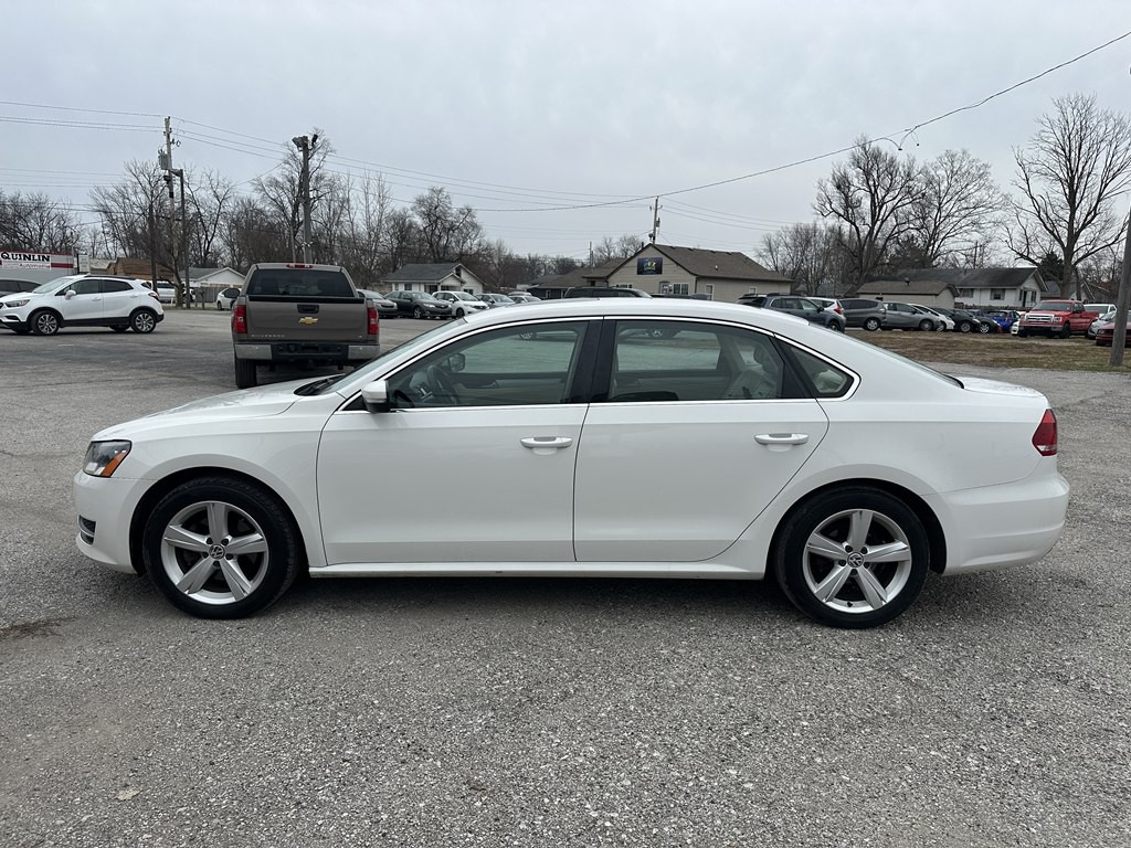 2013 Volkswagen Passat Image 6