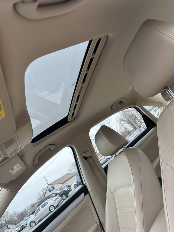 2013 Volkswagen Passat Image 10