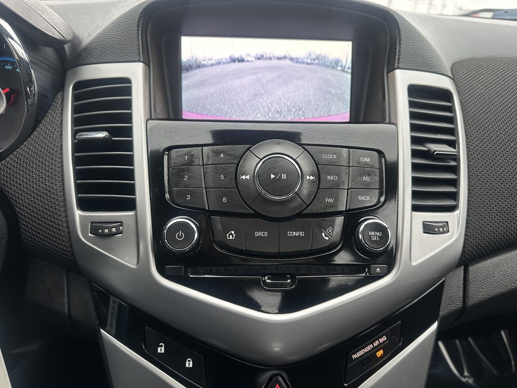 2013 Chevrolet Cruze Image 15