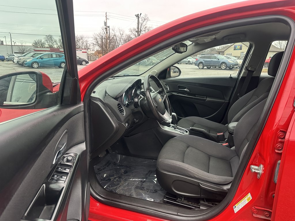2013 Chevrolet Cruze Image 16