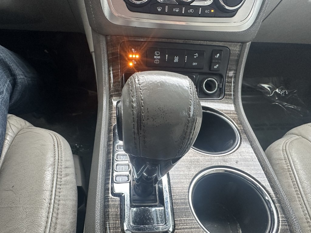 2016 GMC Acadia Image 13