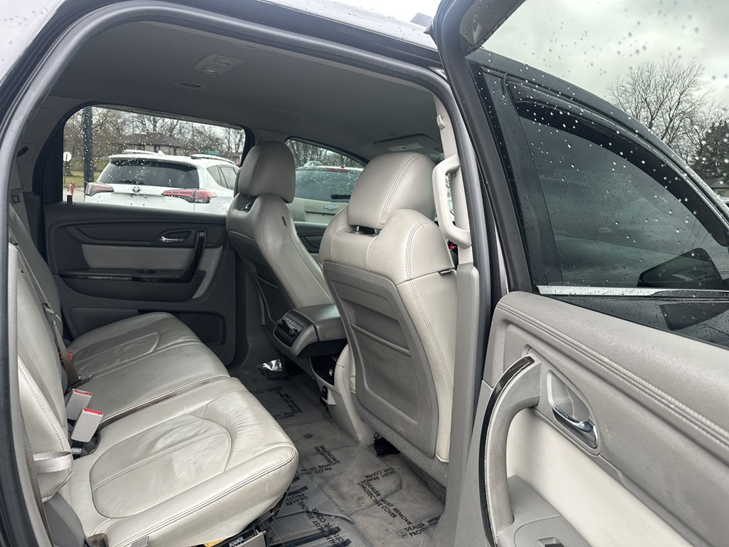 2016 GMC Acadia Image 18