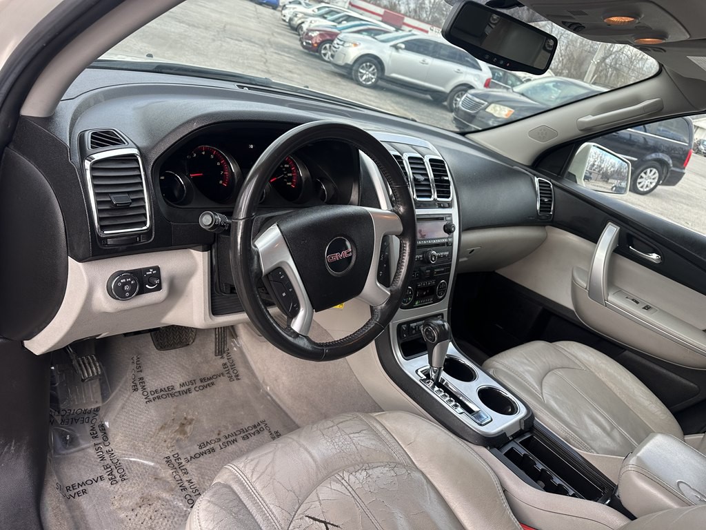 2011 GMC Acadia Image 9