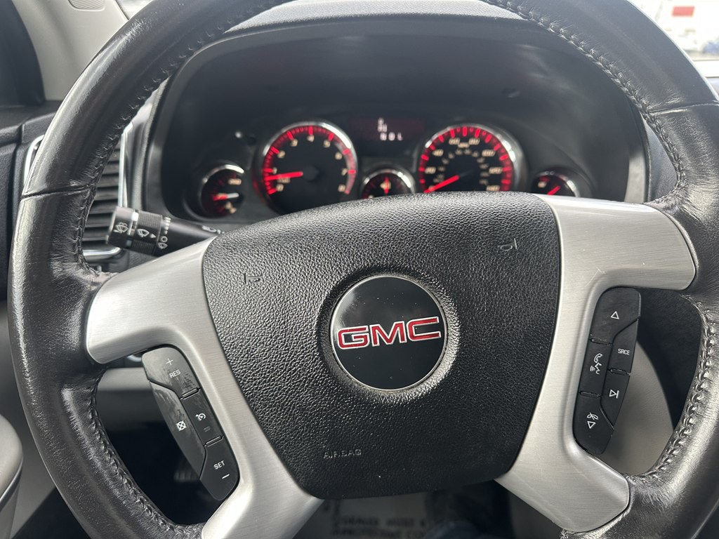 2011 GMC Acadia Image 12