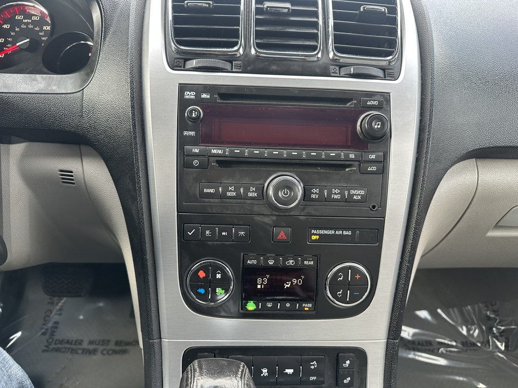 2011 GMC Acadia Image 13