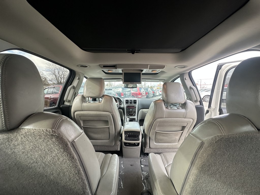 2011 GMC Acadia Image 21