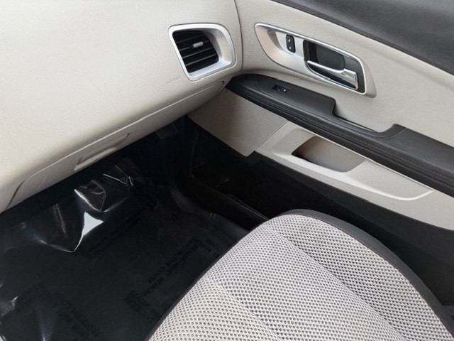 2017 Chevrolet Equinox Image 19