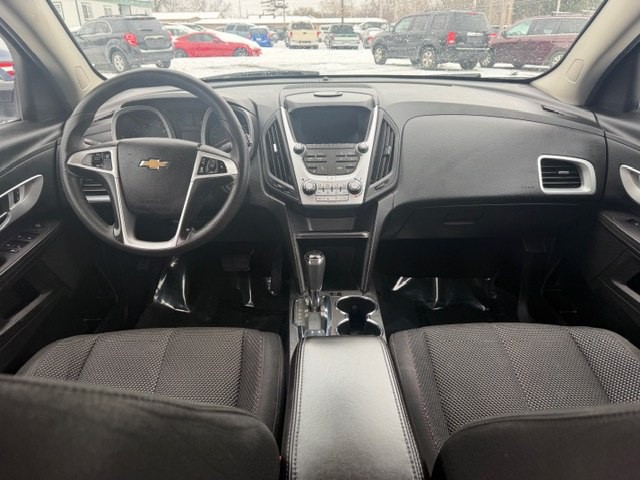 2017 Chevrolet Equinox Image 12