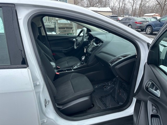 2018 Ford Focus Image 17