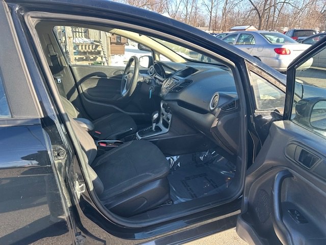 2017 Ford Fiesta Image 13