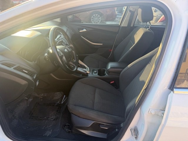 2012 Ford Focus Image 9