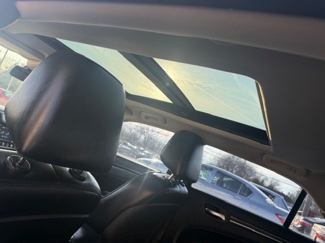 2019 Chrysler 300 Image 13